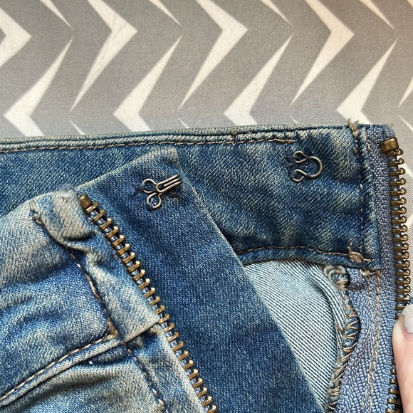 Free People Stretchy Semi Flare Slit Bottom Jeggings Side Zip W 29 NWOT - Picture 7 of 14